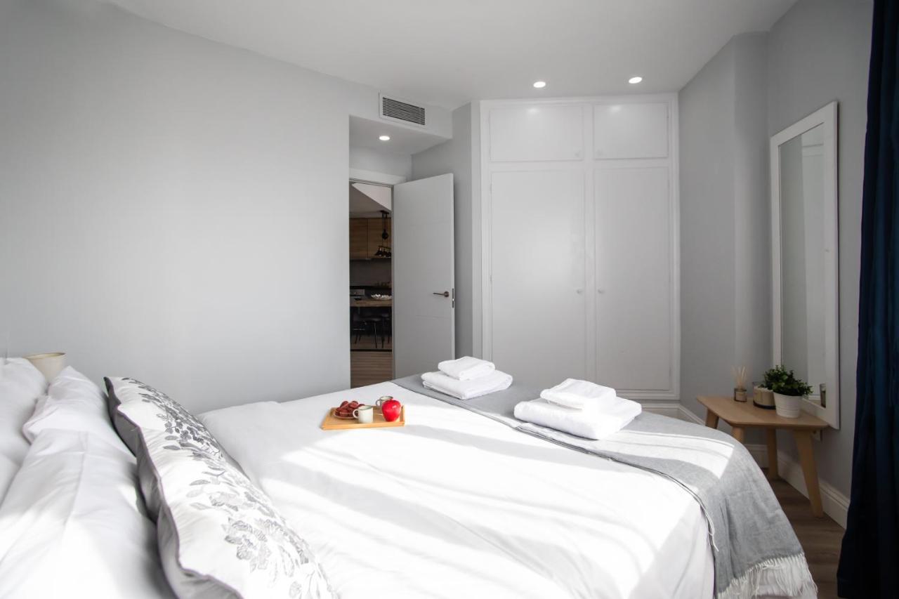 Tendency Apartments 5 Барселона Екстериор снимка