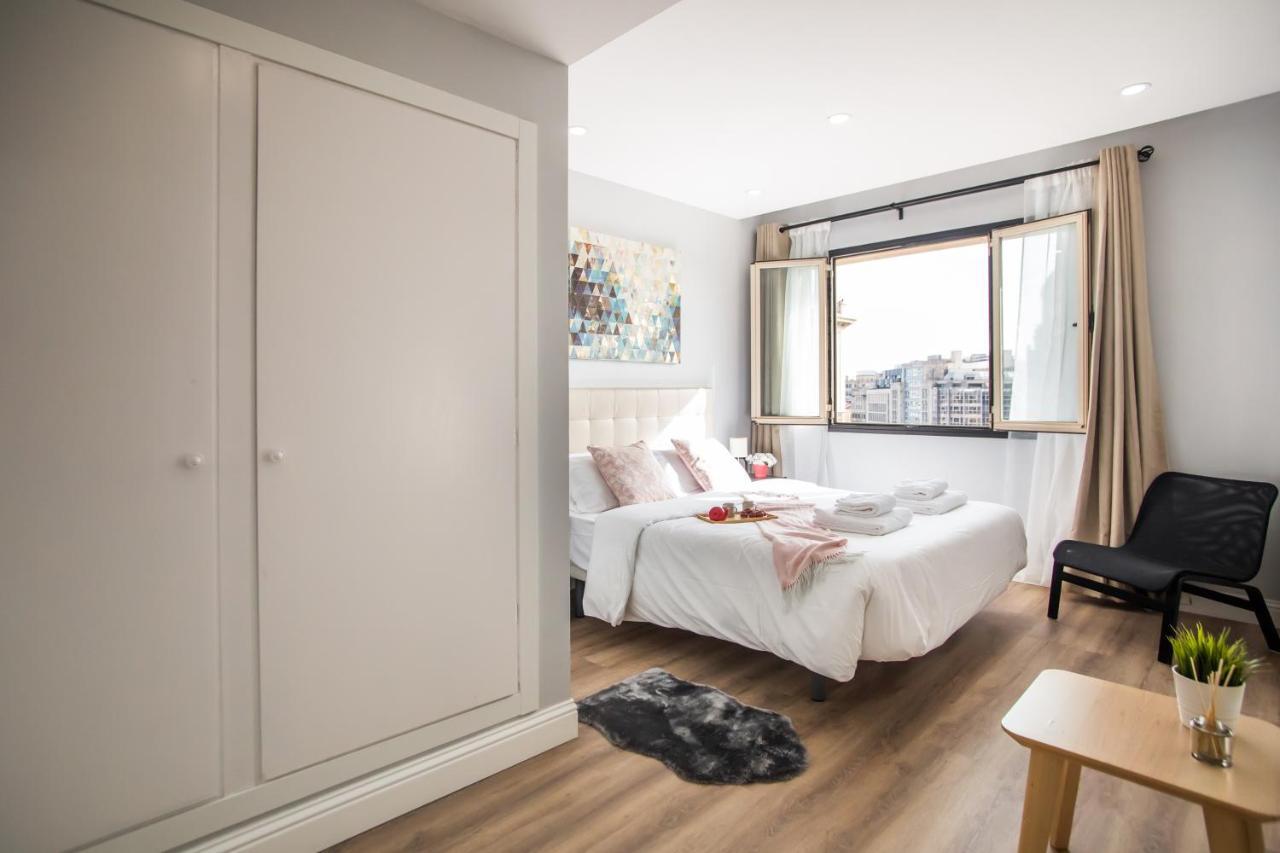 Tendency Apartments 5 Барселона Екстериор снимка