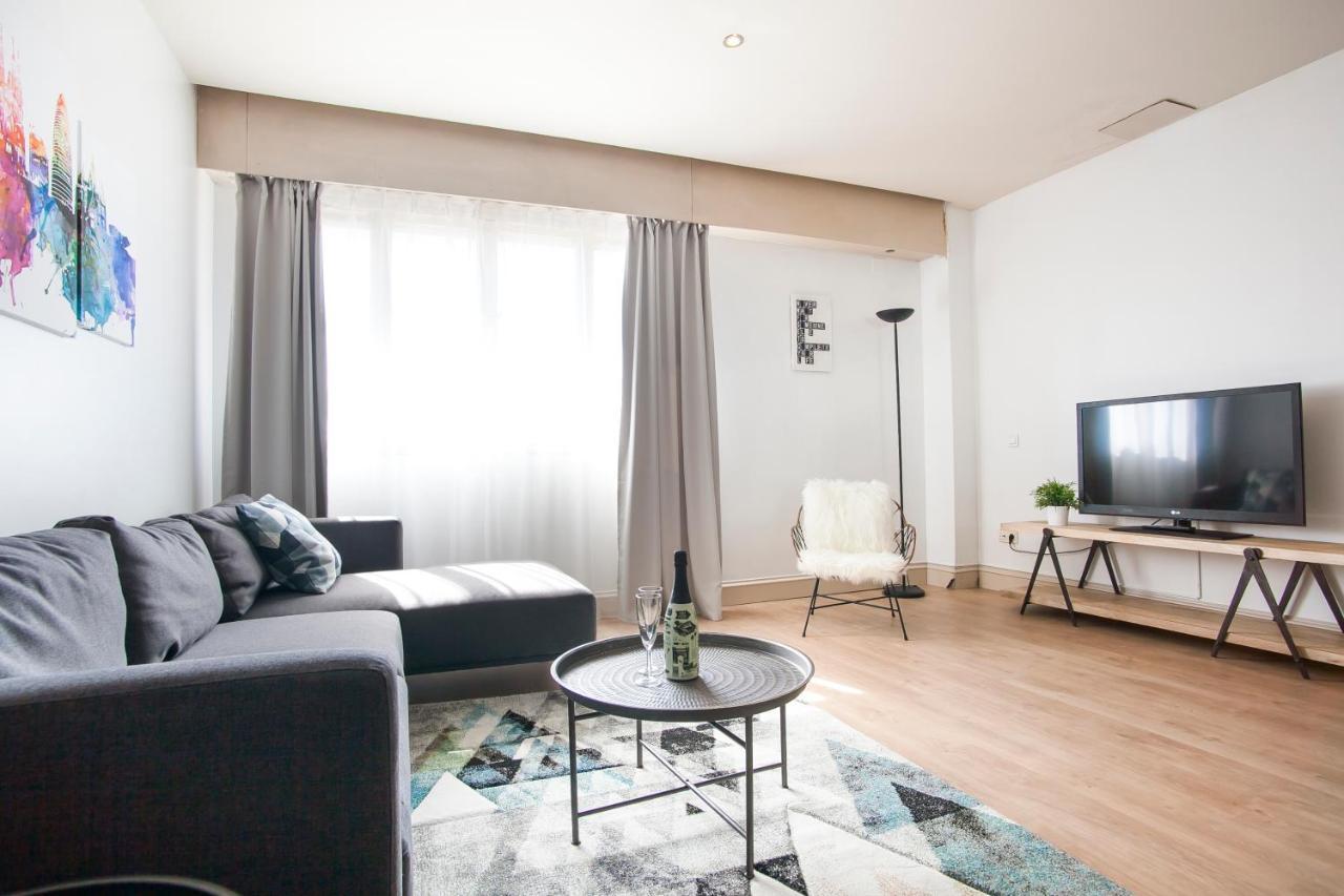 Tendency Apartments 5 Барселона Екстериор снимка
