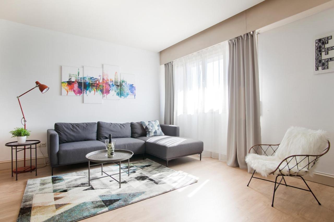 Tendency Apartments 5 Барселона Екстериор снимка